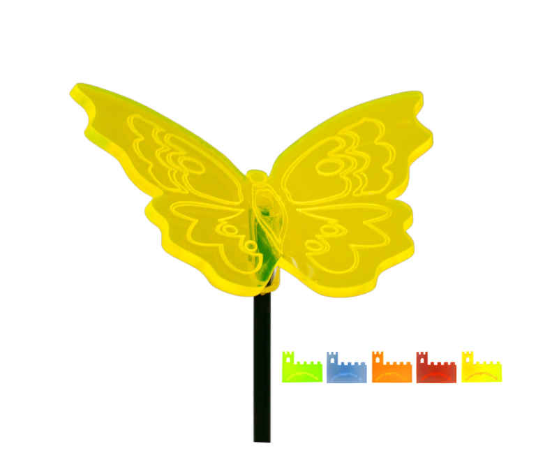 Schmetterling Kleine Eule mit gebogenen Flügeln – gravierter Sonnenfänger mit 9 cm Flügelspannweite